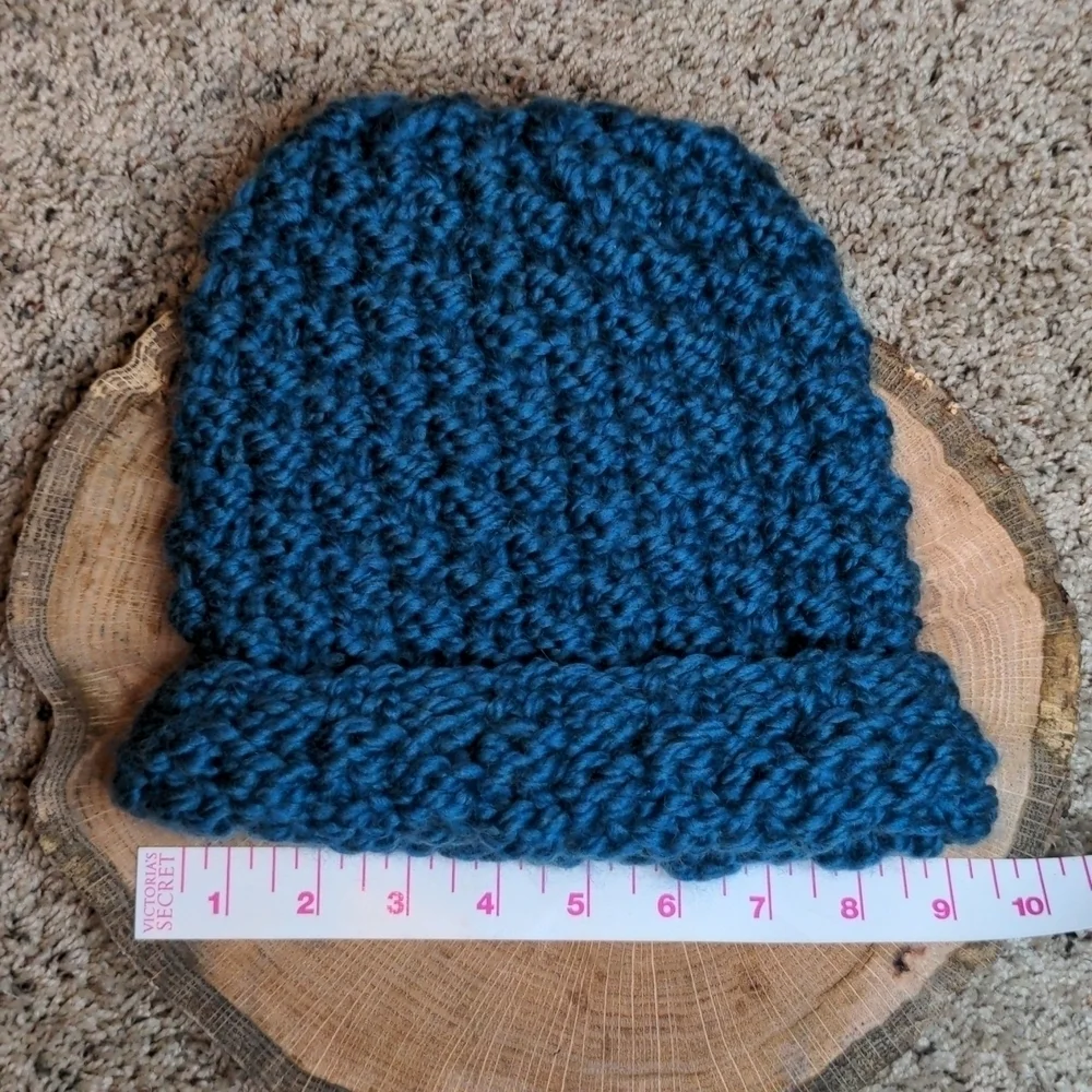NEW🎇 100% Handmade Knit Beanie Winter Hat • Silky Face Friendly Yarn • Teal